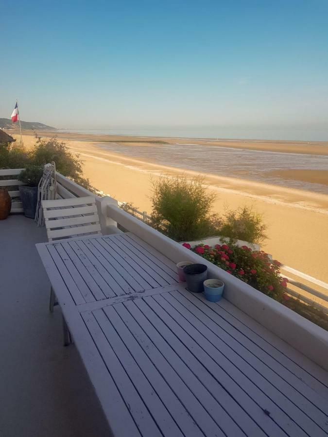 Ferienwohnung Les Pieds Dans L'Eau Blonville-sur-Mer Exterior foto